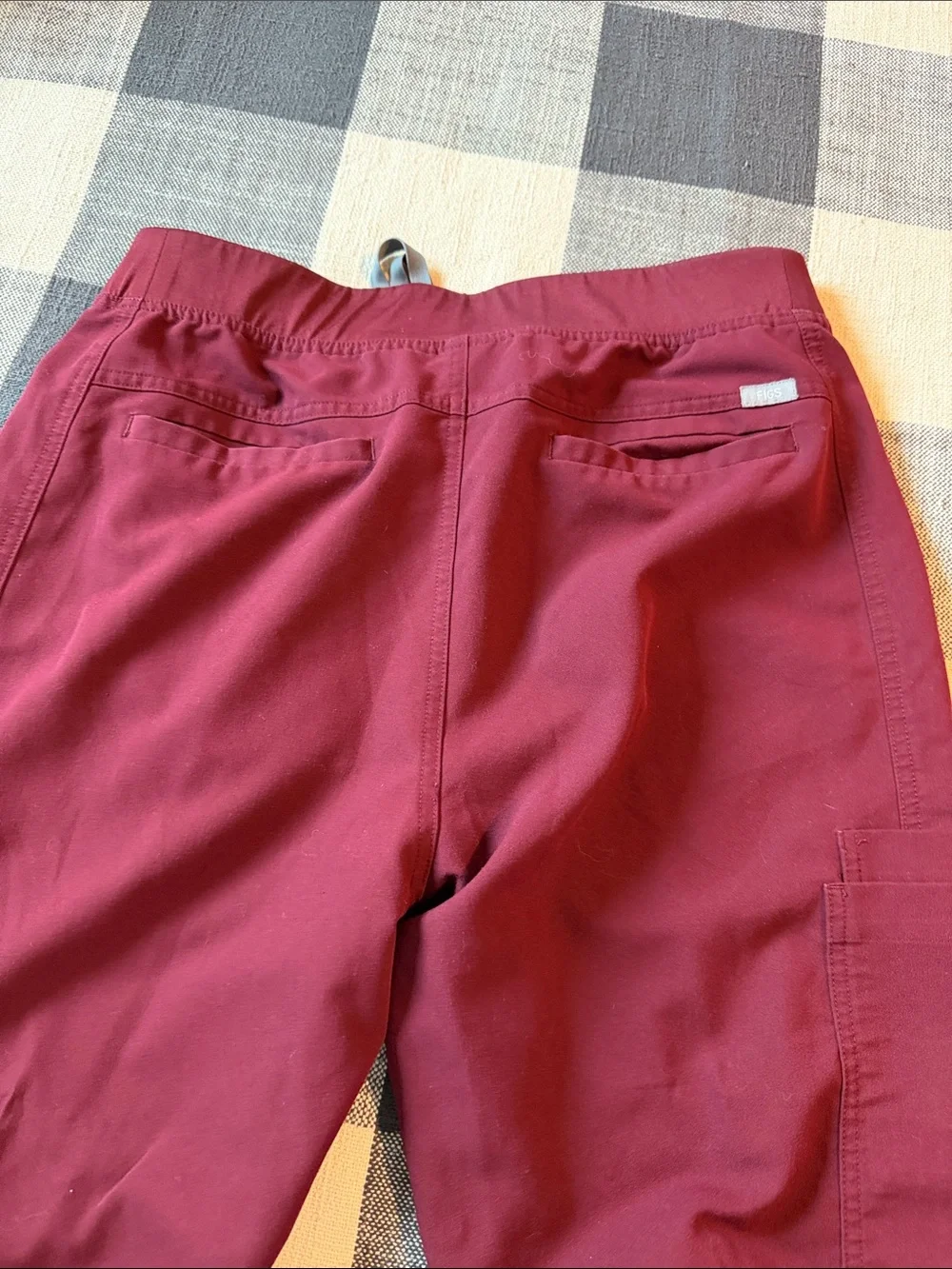 Men's Figs Drawstring Pants in Burgundy